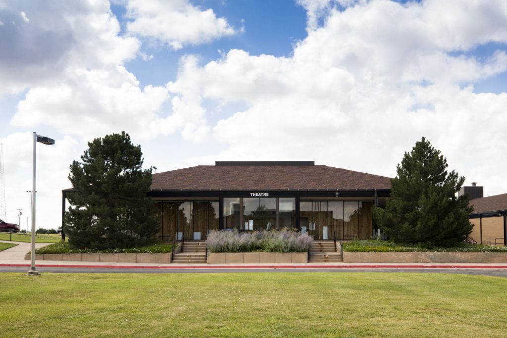 Theater/Art Gallery